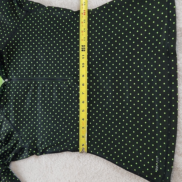 NIKE 3/4 zip sporty long sleeve top with thumb holes, black w green polka dots L - Picture 4 of 8